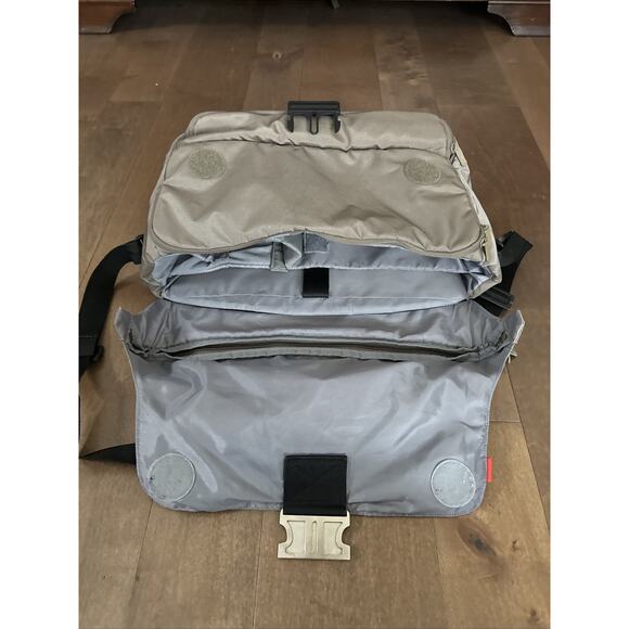 Manfrotto Unica II Messenger Bag Camera Laptop Tan/Black 17x12 Professional - Picture 4 of 5